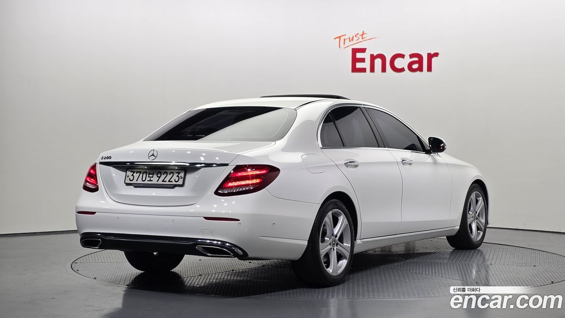 Mercedes-Benz E-Class 2018