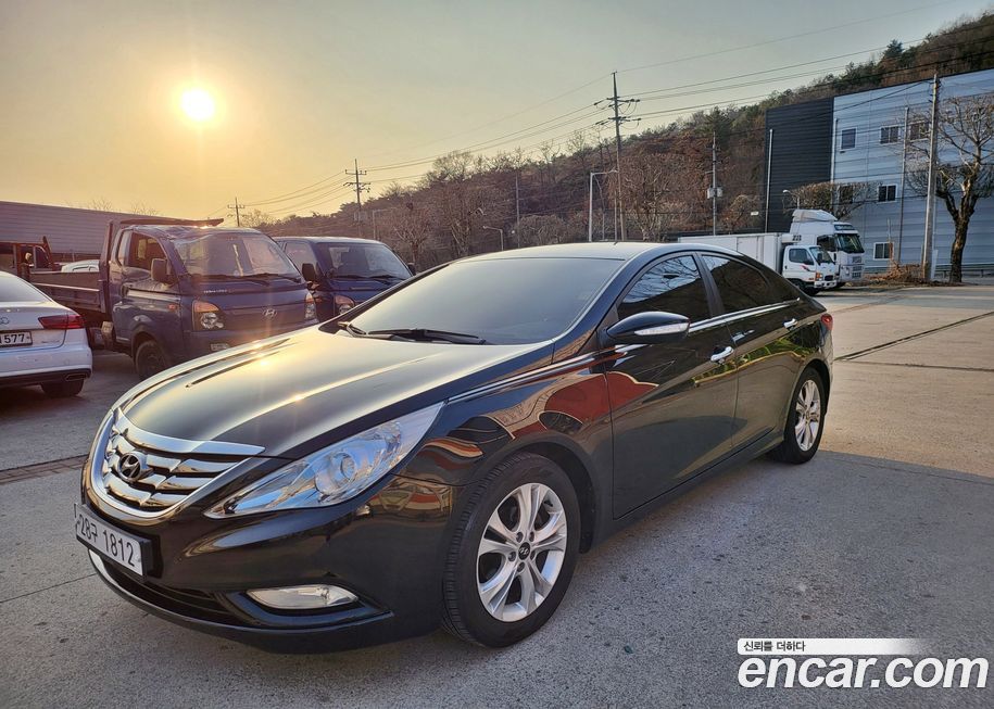 Hyundai Sonata 2010