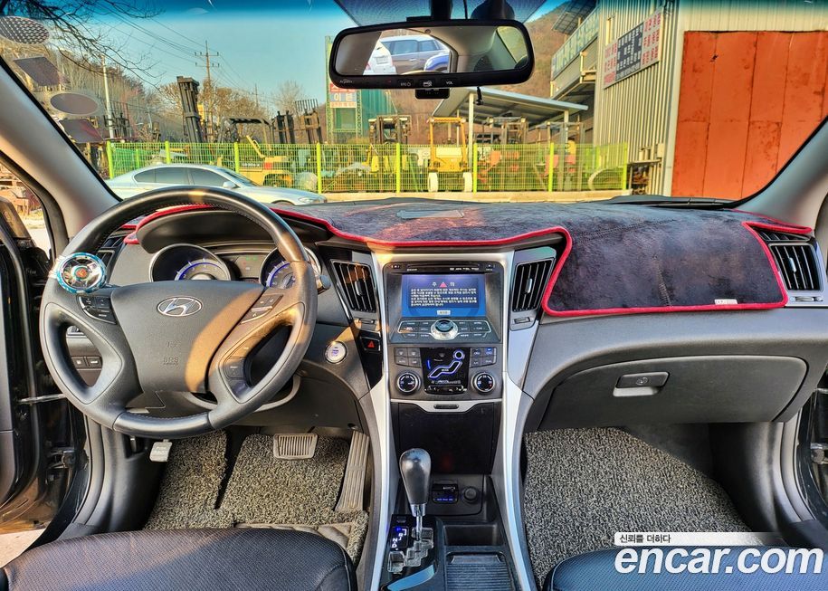 Hyundai Sonata 2010