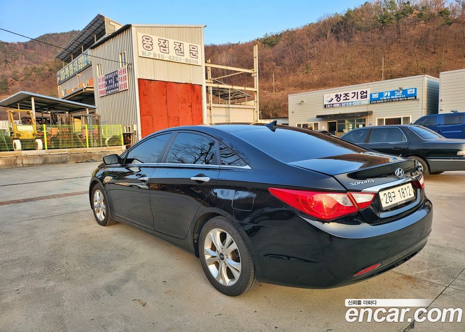 Hyundai Sonata 2010