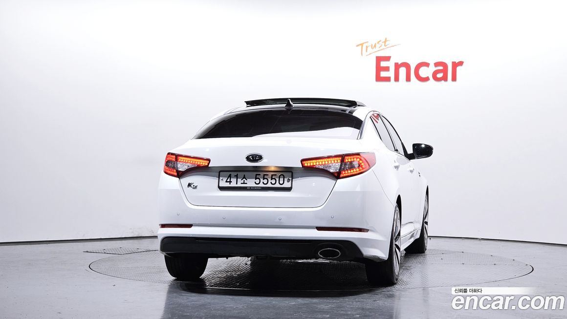 Kia K5 2011