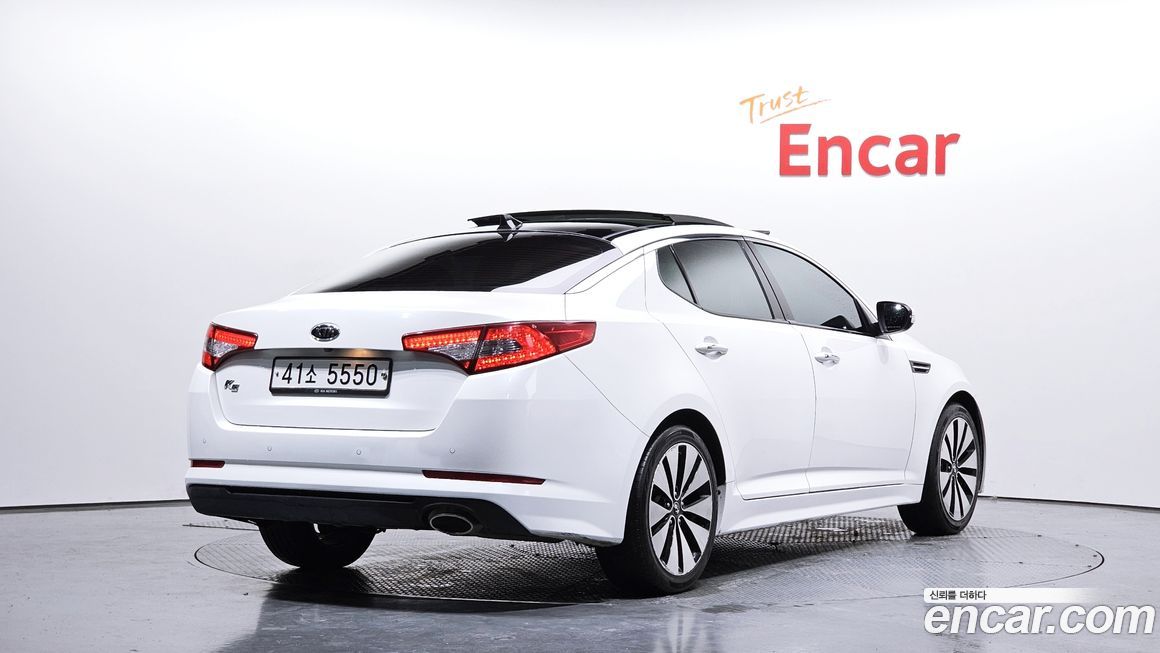 Kia K5 2011