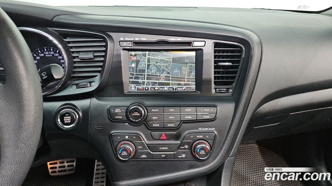Kia K5 2011