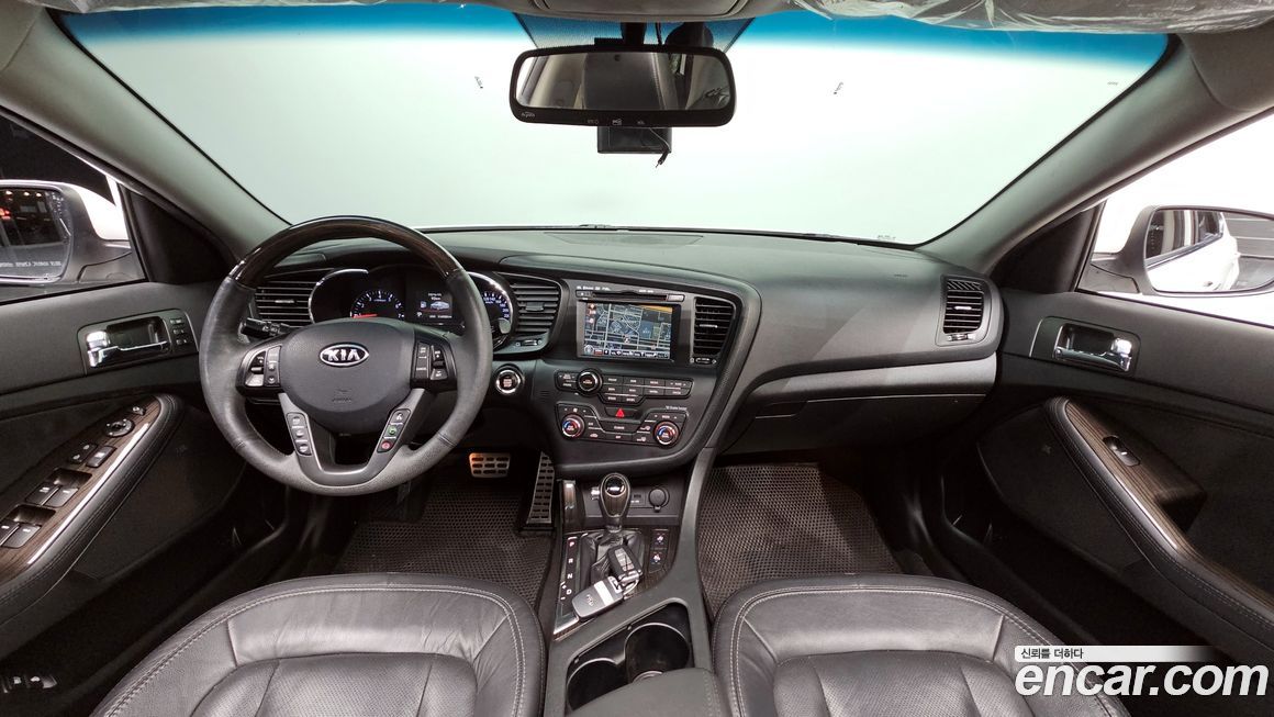 Kia K5 2011