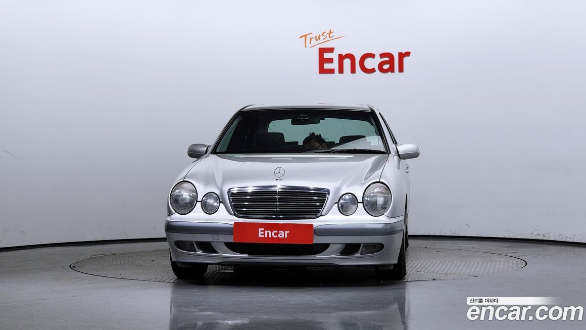 Mercedes-Benz E-Class 2001