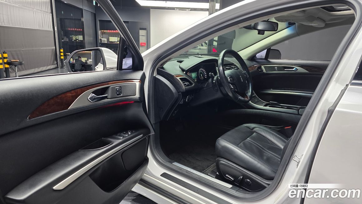 Lincoln MKZ 2015