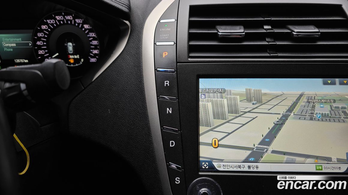 Lincoln MKZ 2015