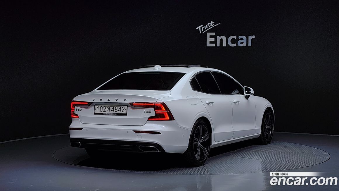 Volvo S60 2020