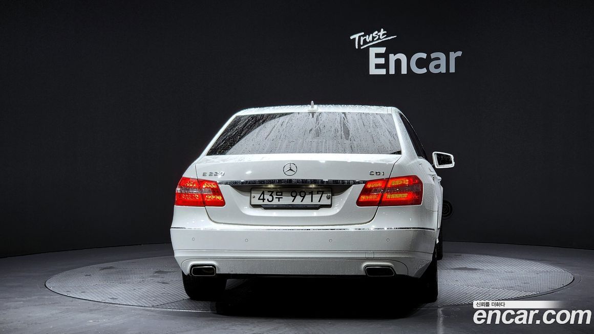 Mercedes-Benz E-Class 2013