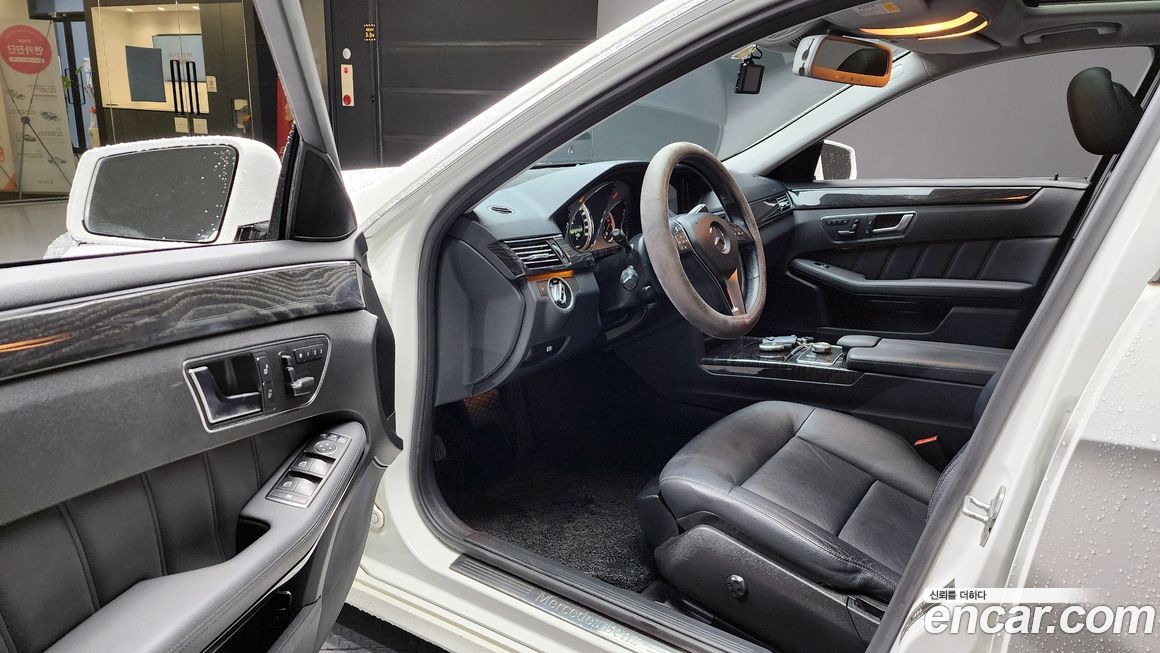 Mercedes-Benz E-Class 2013