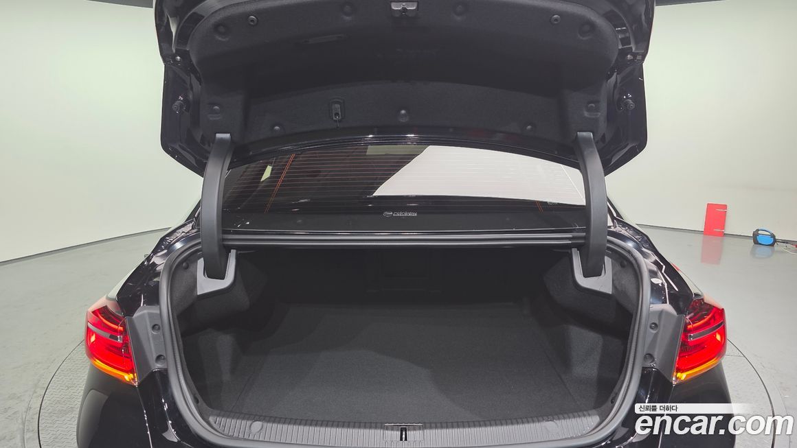 Renault-KoreaSamsung SM6 2024