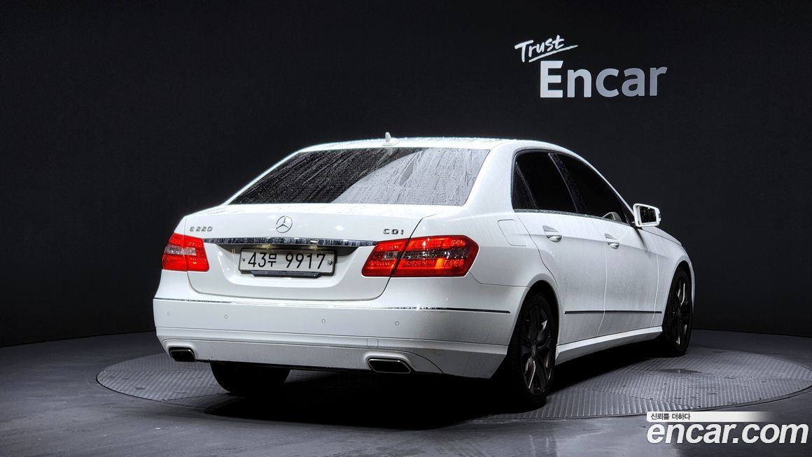Mercedes-Benz E-Class 2013