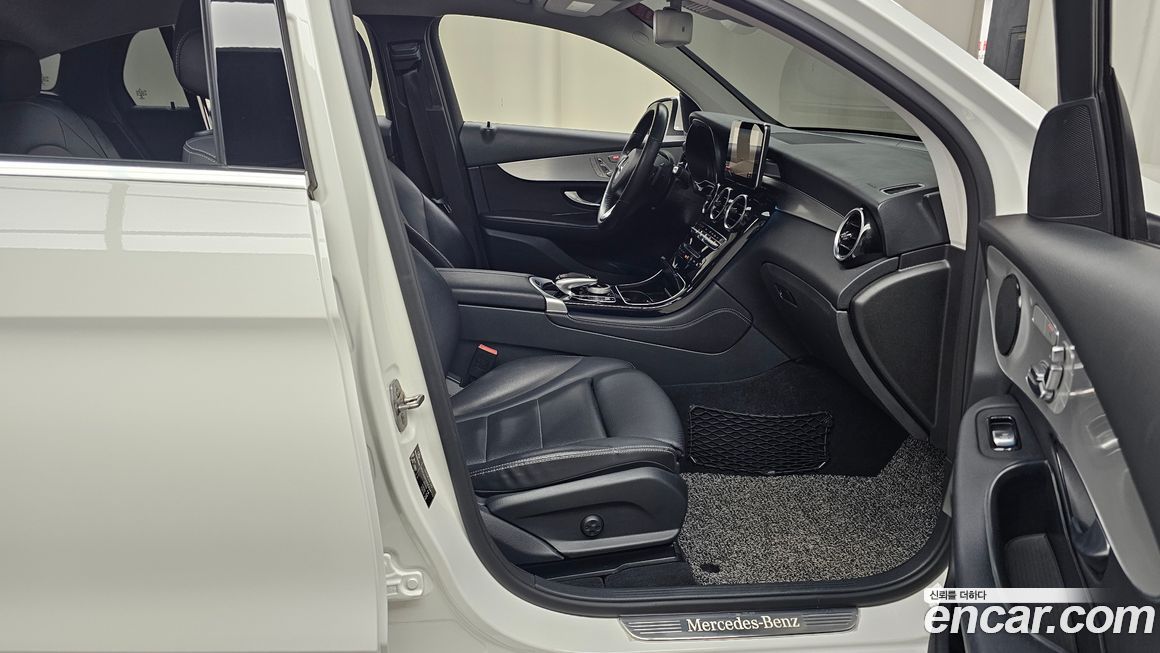 Mercedes-Benz GLC-Class 2018