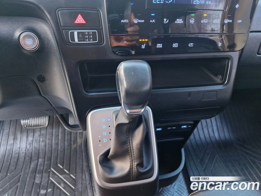 Hyundai Staria 2023