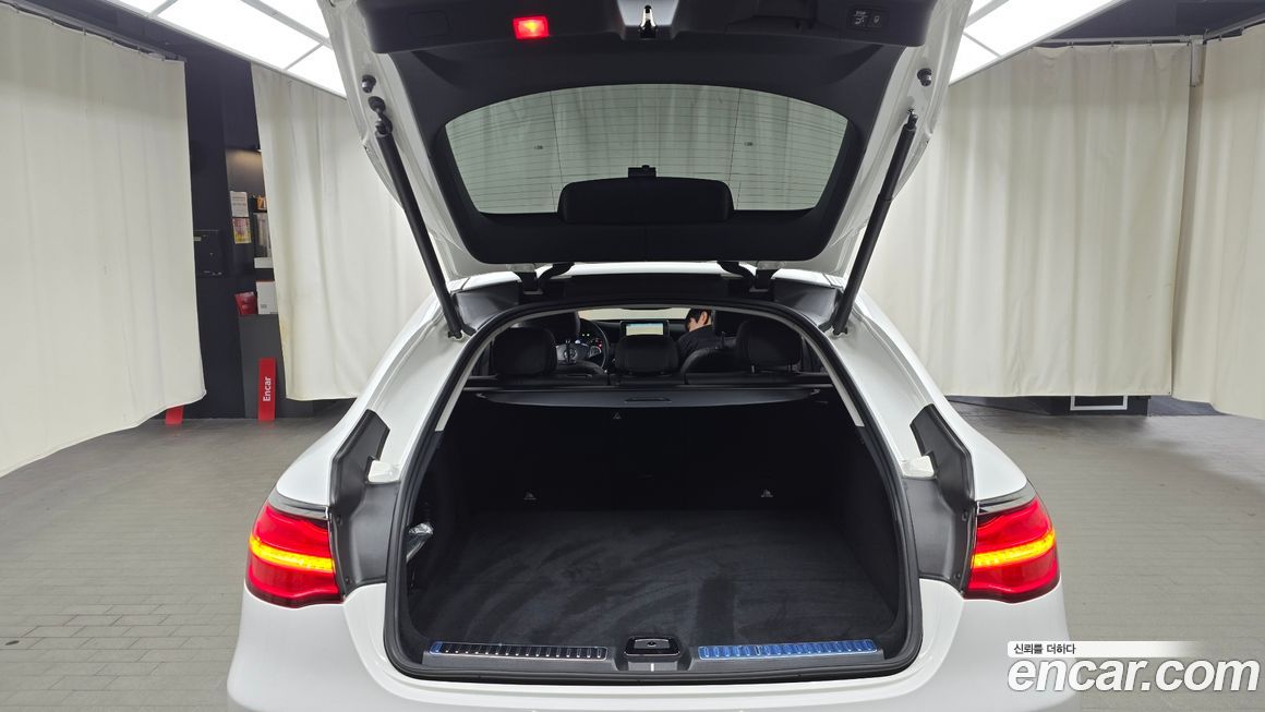 Mercedes-Benz GLC-Class 2018