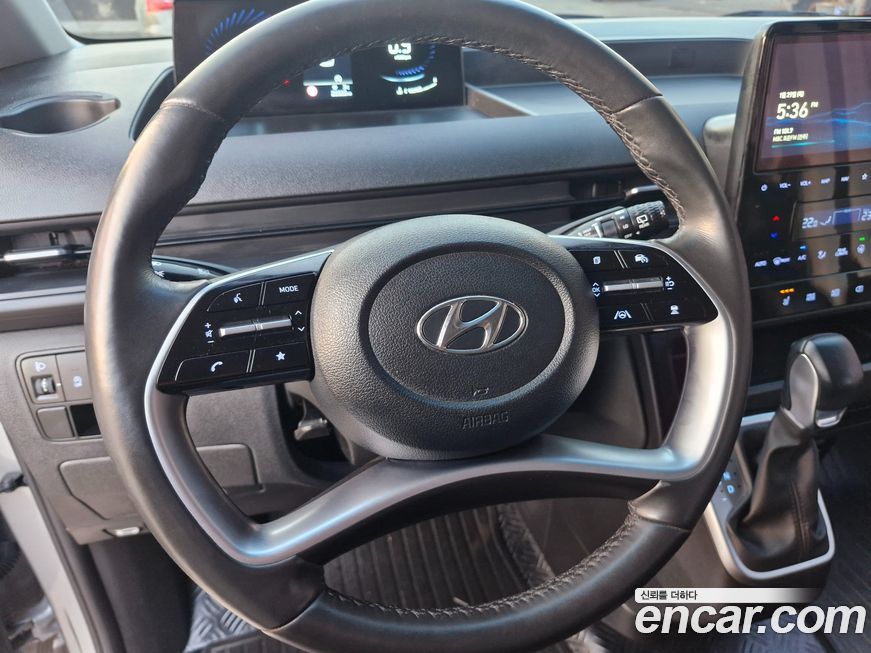 Hyundai Staria 2023