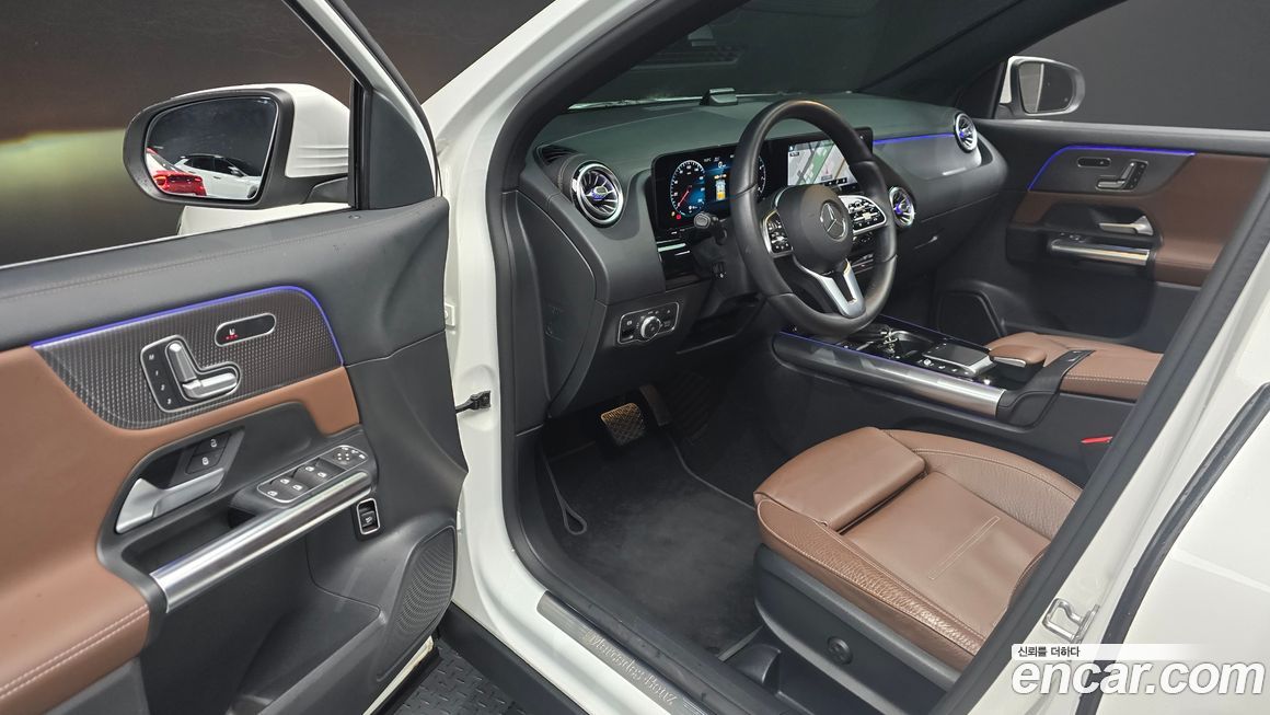 Mercedes-Benz GLA-Class 2021