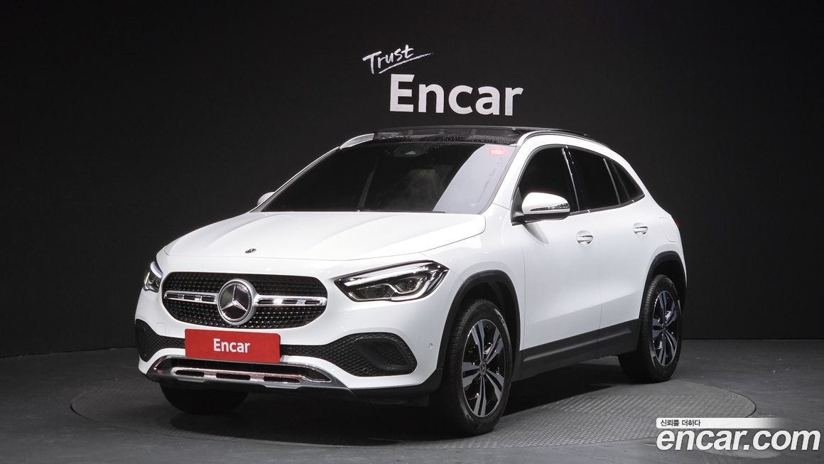 Mercedes-Benz GLA-Class 2021
