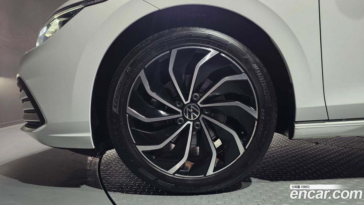 Volkswagen Golf 2023