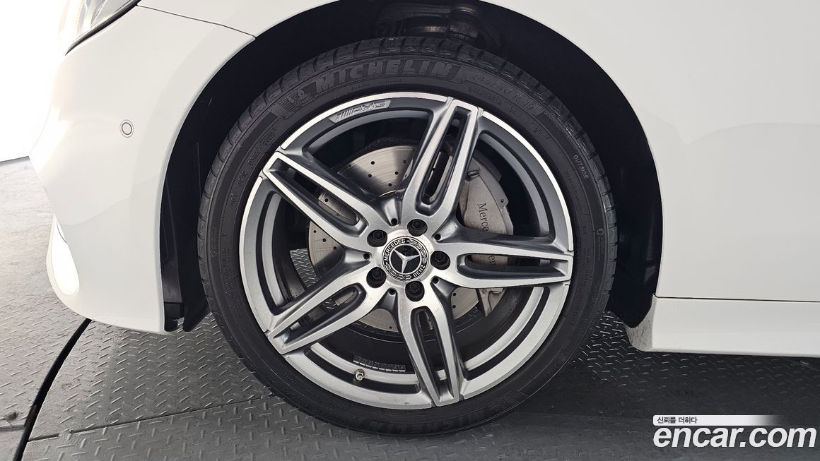 Mercedes-Benz E-Class 2017