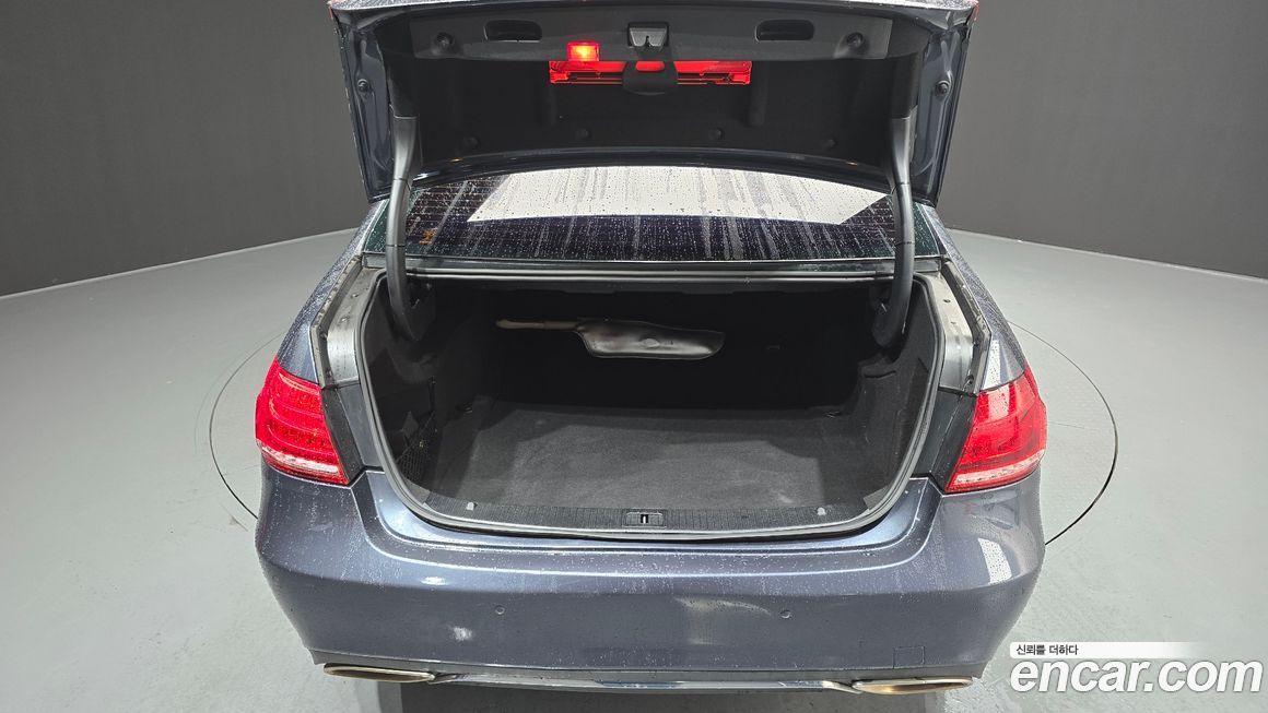 Mercedes-Benz E-Class 2016