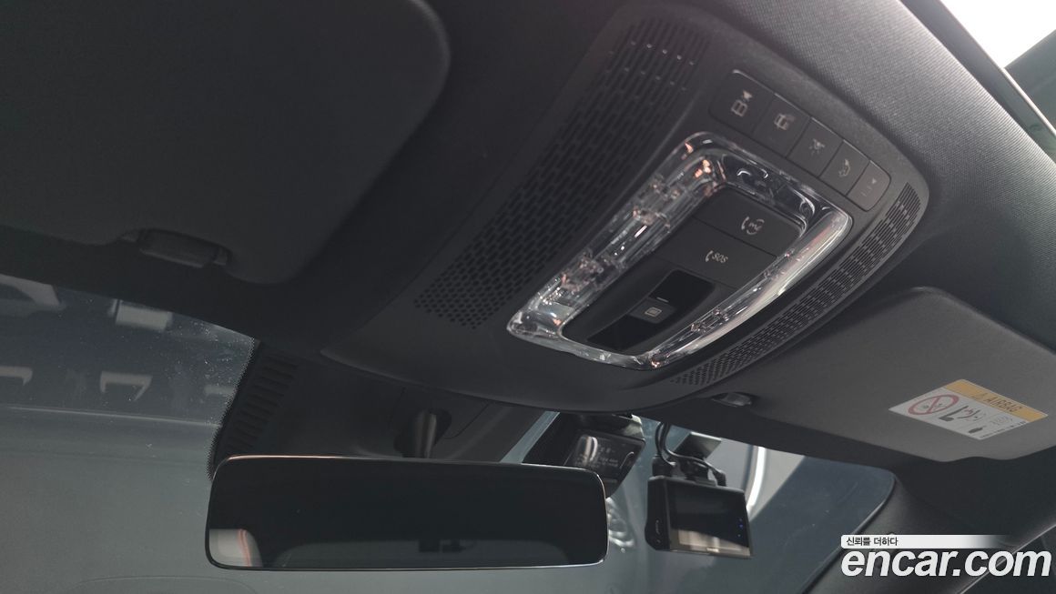 Mercedes-Benz GLA-Class 2021