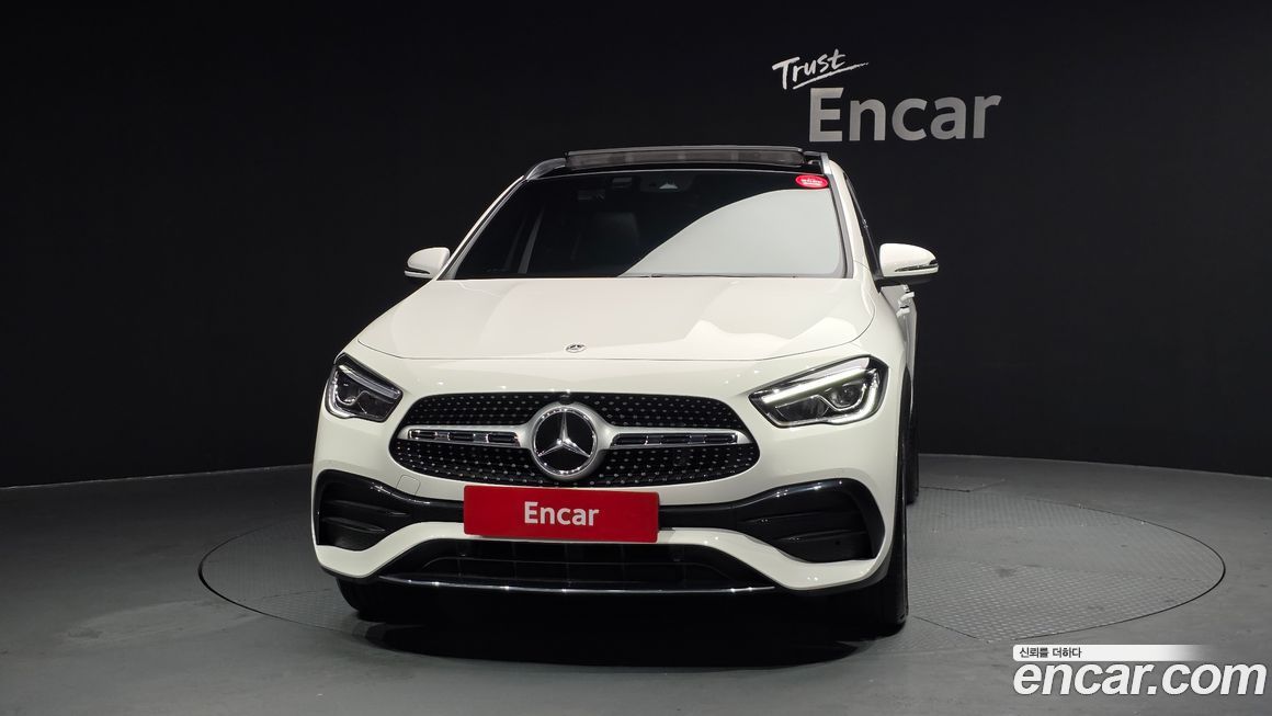 Mercedes-Benz GLA-Class 2021