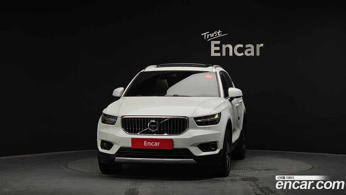 Volvo XC40 2021