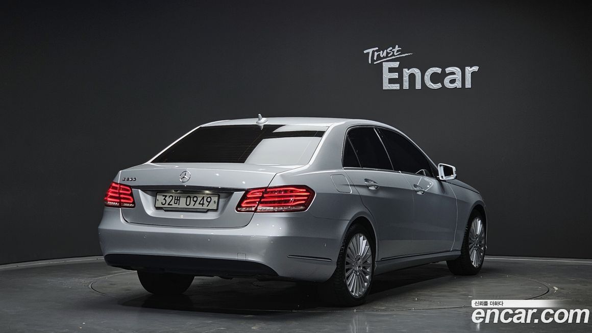 Mercedes-Benz E-Class 2016