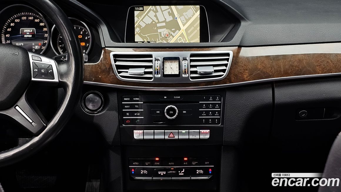Mercedes-Benz E-Class 2016