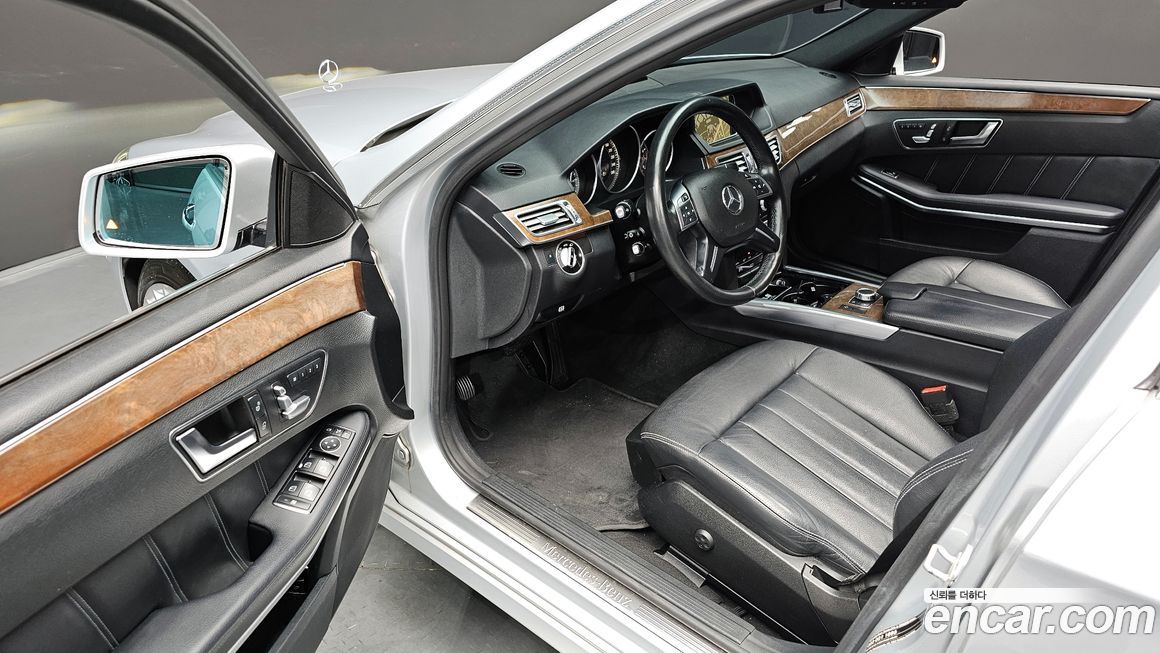 Mercedes-Benz E-Class 2016