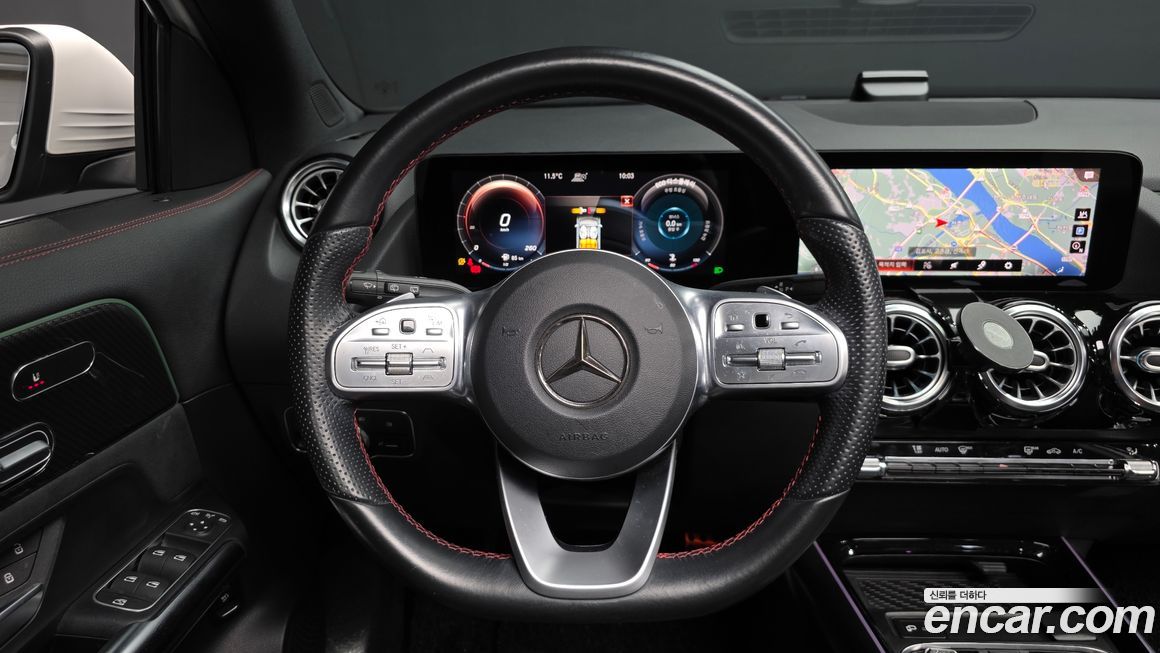 Mercedes-Benz GLA-Class 2021