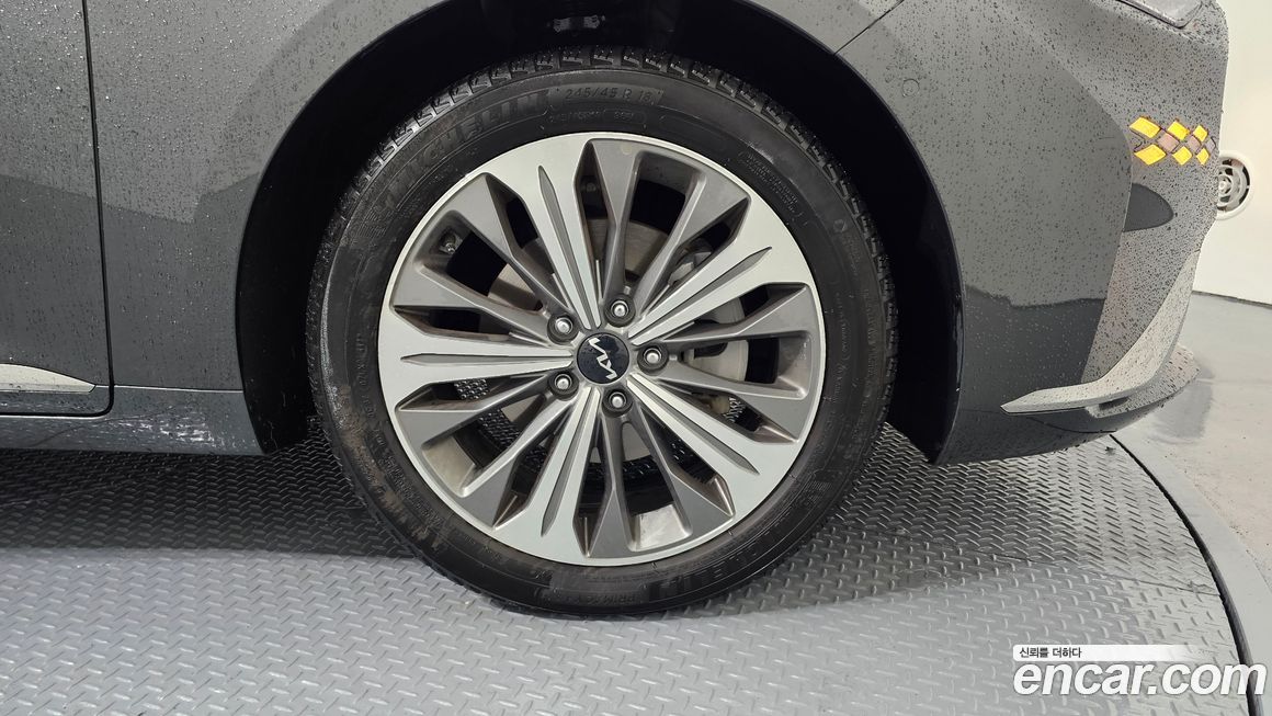 Kia K8 2023