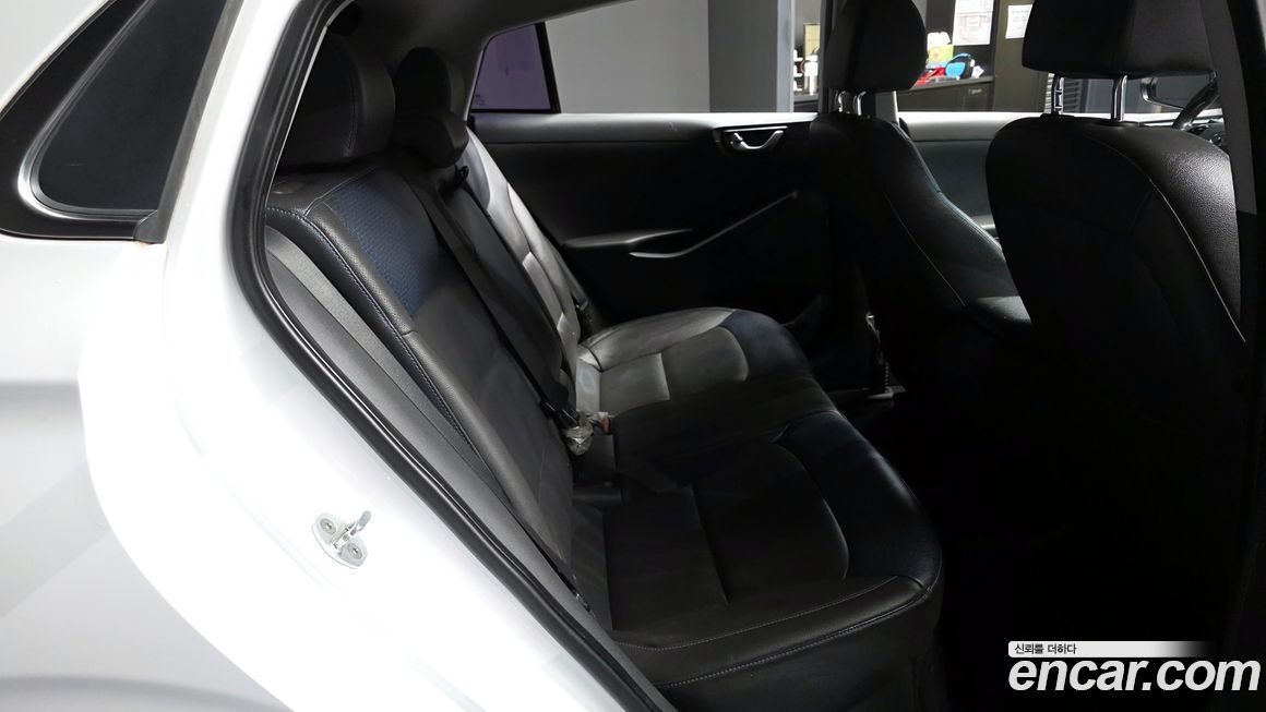 Hyundai Ioniq 2016