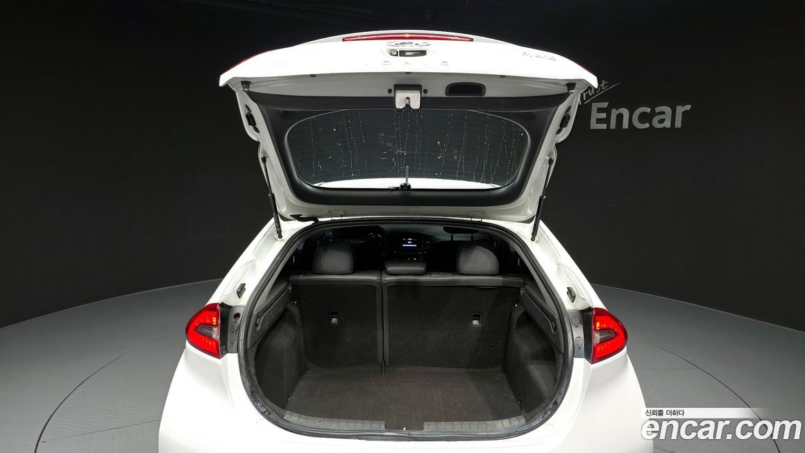 Hyundai Ioniq 2016
