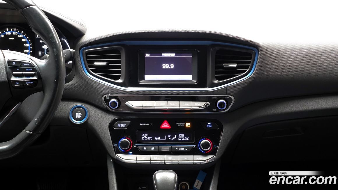 Hyundai Ioniq 2016