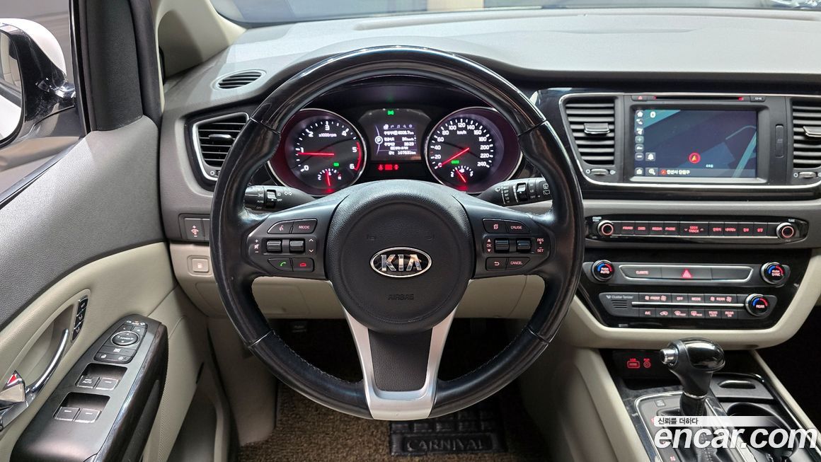 Kia Canival 2016
