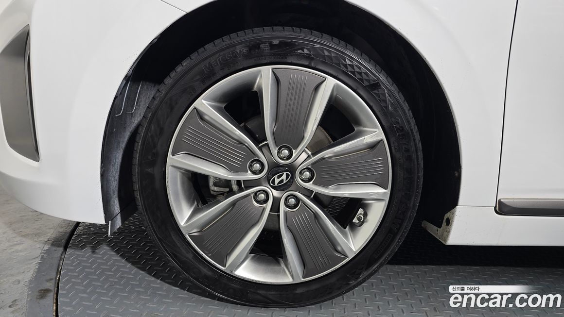 Hyundai Ioniq 2019