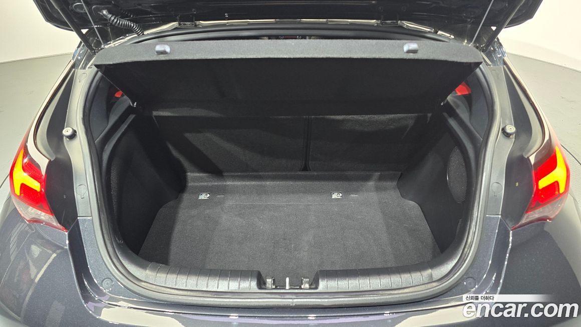 Hyundai Veloster 2018