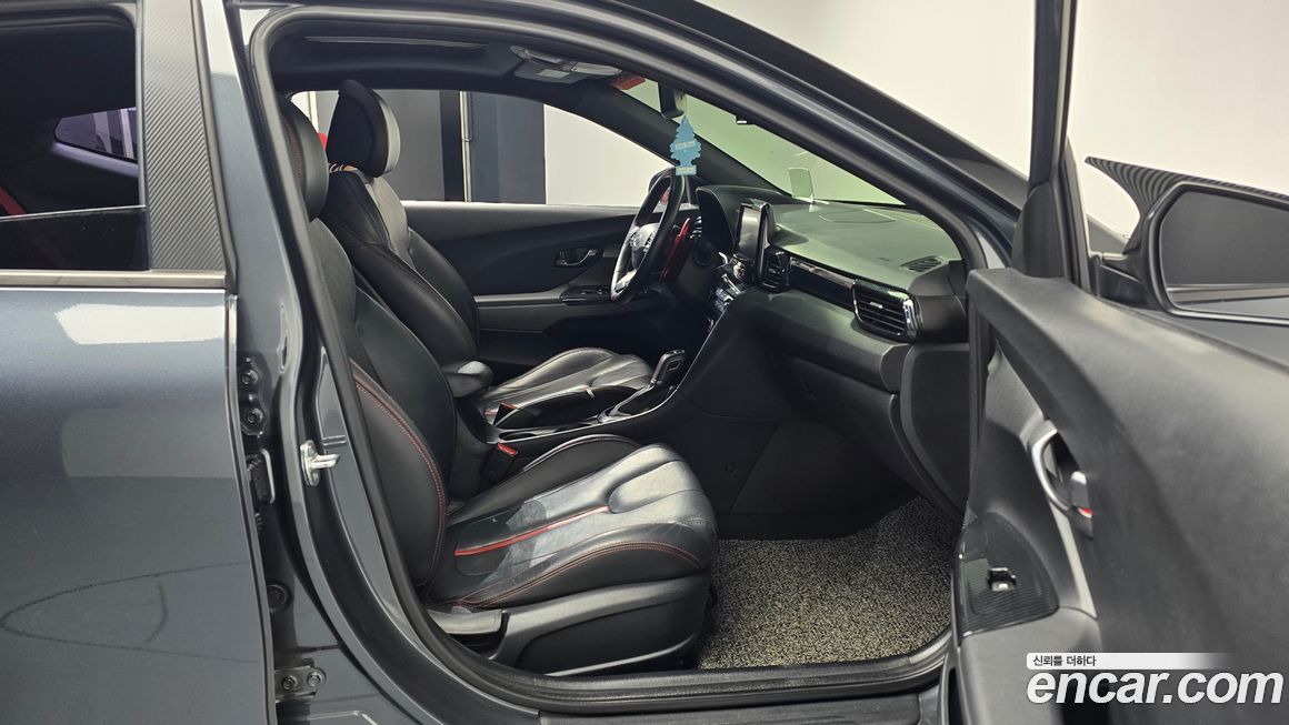 Hyundai Veloster 2018