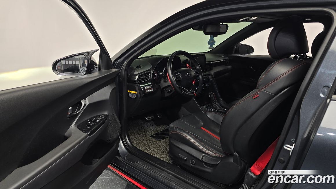 Hyundai Veloster 2018