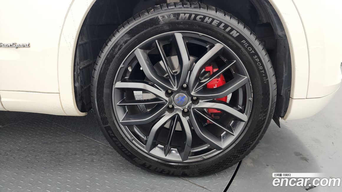 Maserati Levante 2018