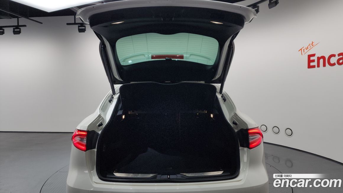 Maserati Levante 2018