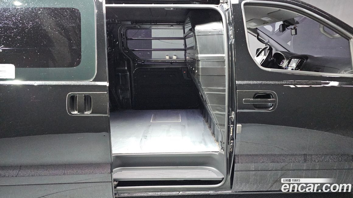 Hyundai Starex 2018