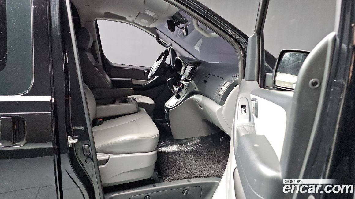 Hyundai Starex 2018
