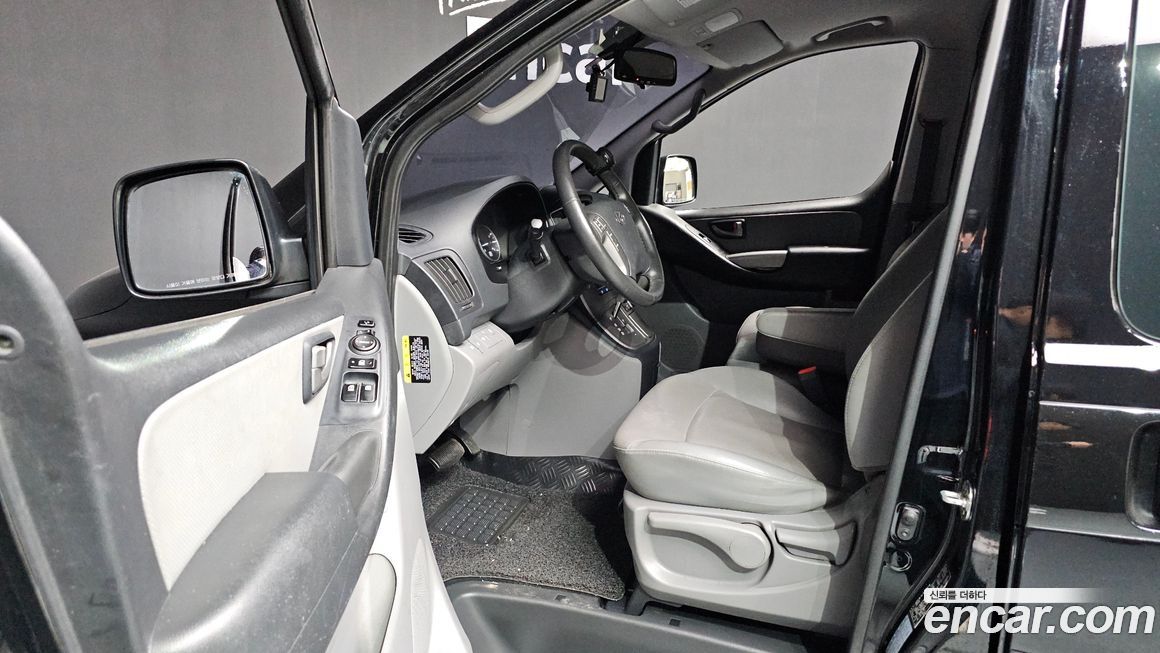 Hyundai Starex 2018