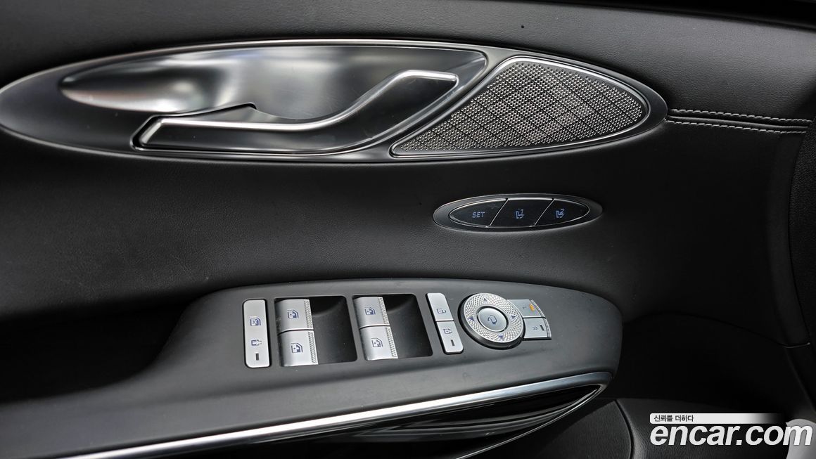 Genesis GV70 2021