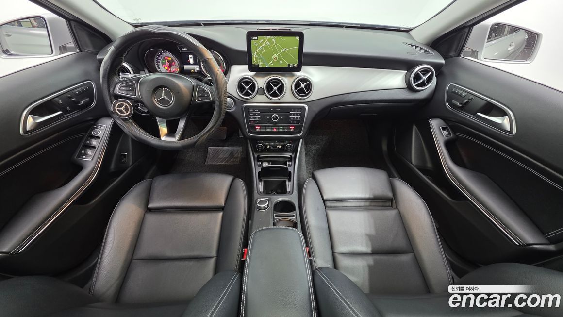 Mercedes-Benz GLA-Class 2017