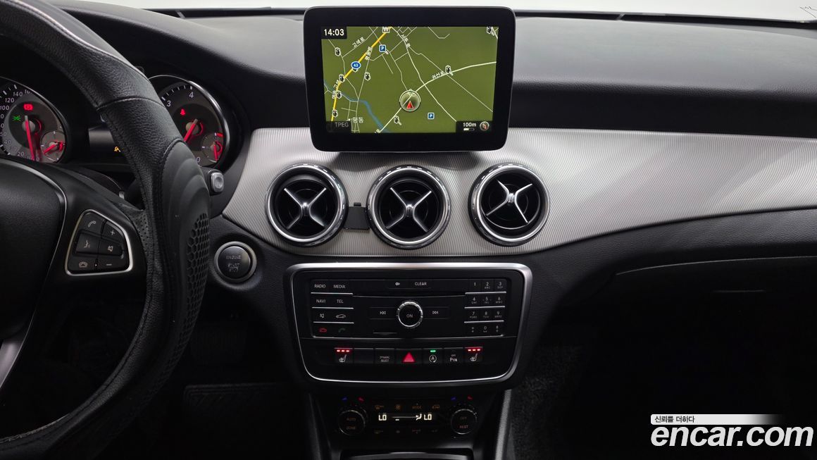 Mercedes-Benz GLA-Class 2017