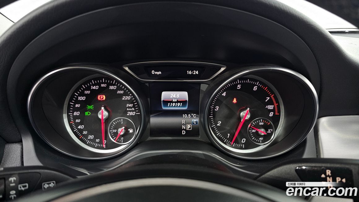 Mercedes-Benz GLA-Class 2019